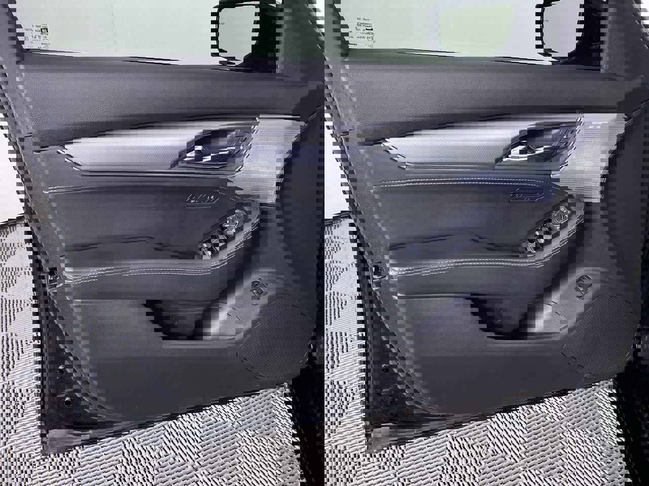 Certified 2022 Cadillac CT5 Premium Luxury w/ Parking Package image 13