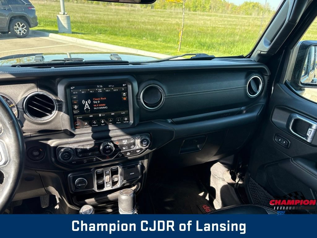 Used 2021 Jeep Wrangler Unlimited Sahara w/ Uconnect 4C Nav & Sound Group AWD/4WD image 25