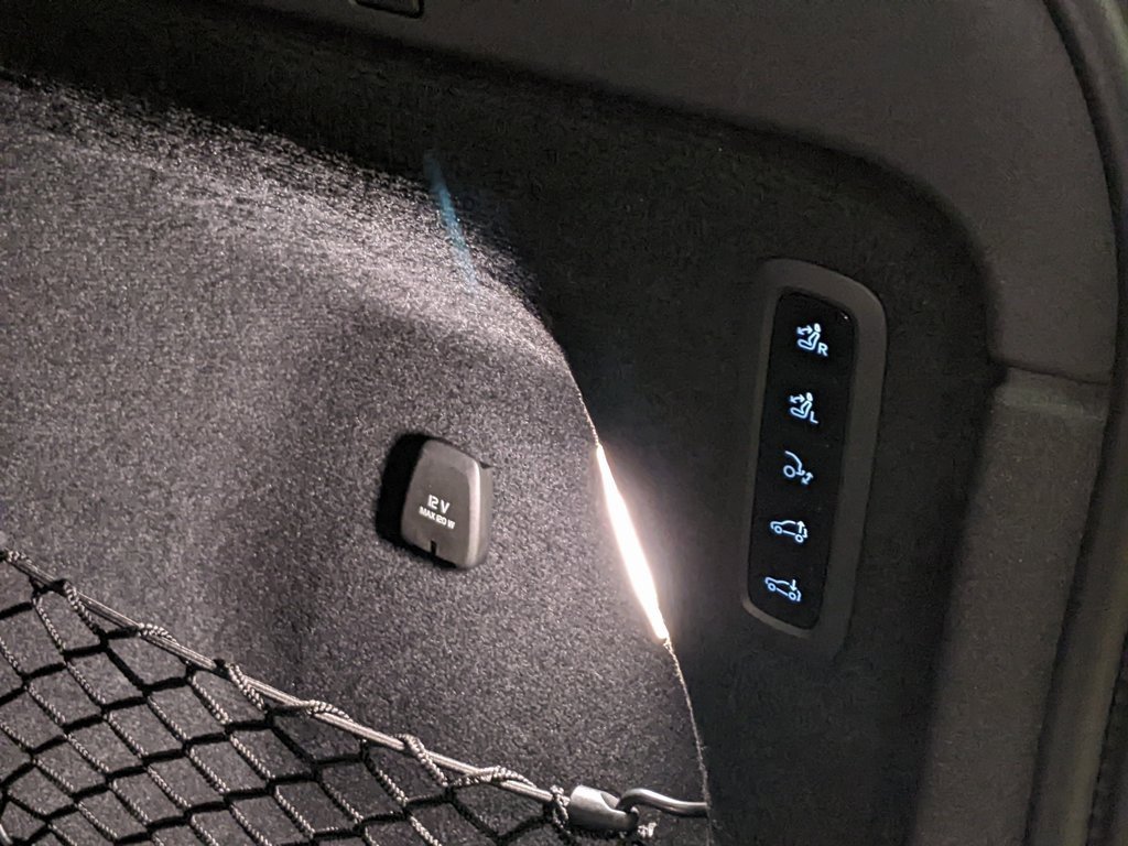 New 2025 Volvo EX90 Ultra image 28