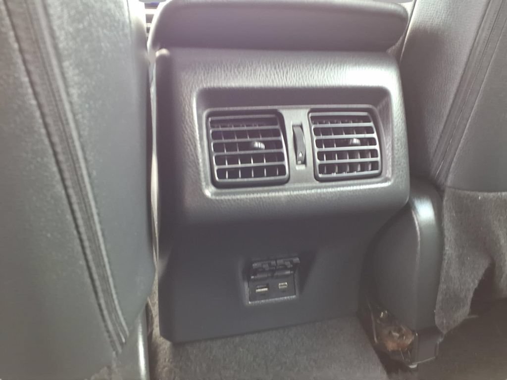 Used 2025 Toyota Camry SE FWD image 22