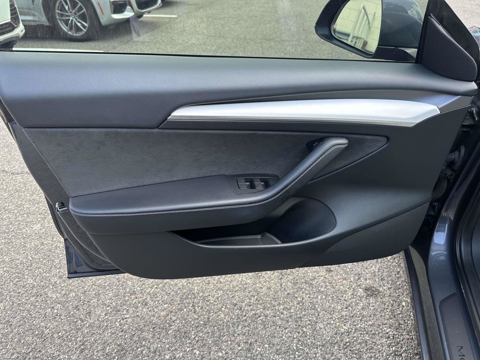 Used 2023 Tesla Model 3 Standard Range RWD image 13