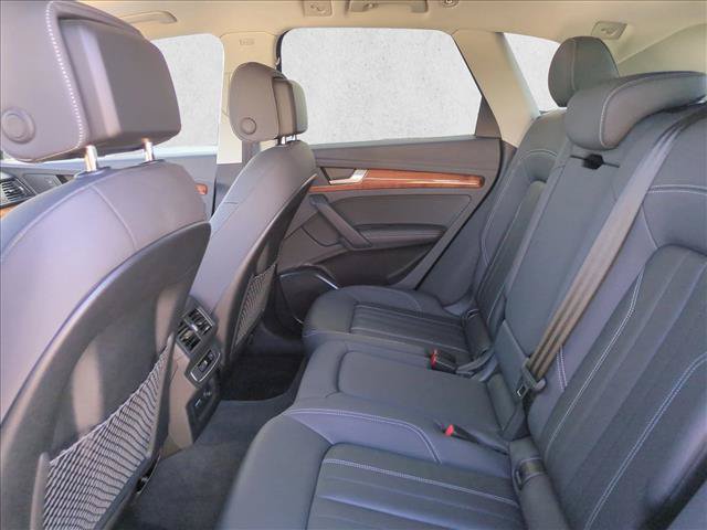 Used 2021 Audi Q5 2.0T Premium Plus w/ Premium Plus Package AWD/4WD image 19
