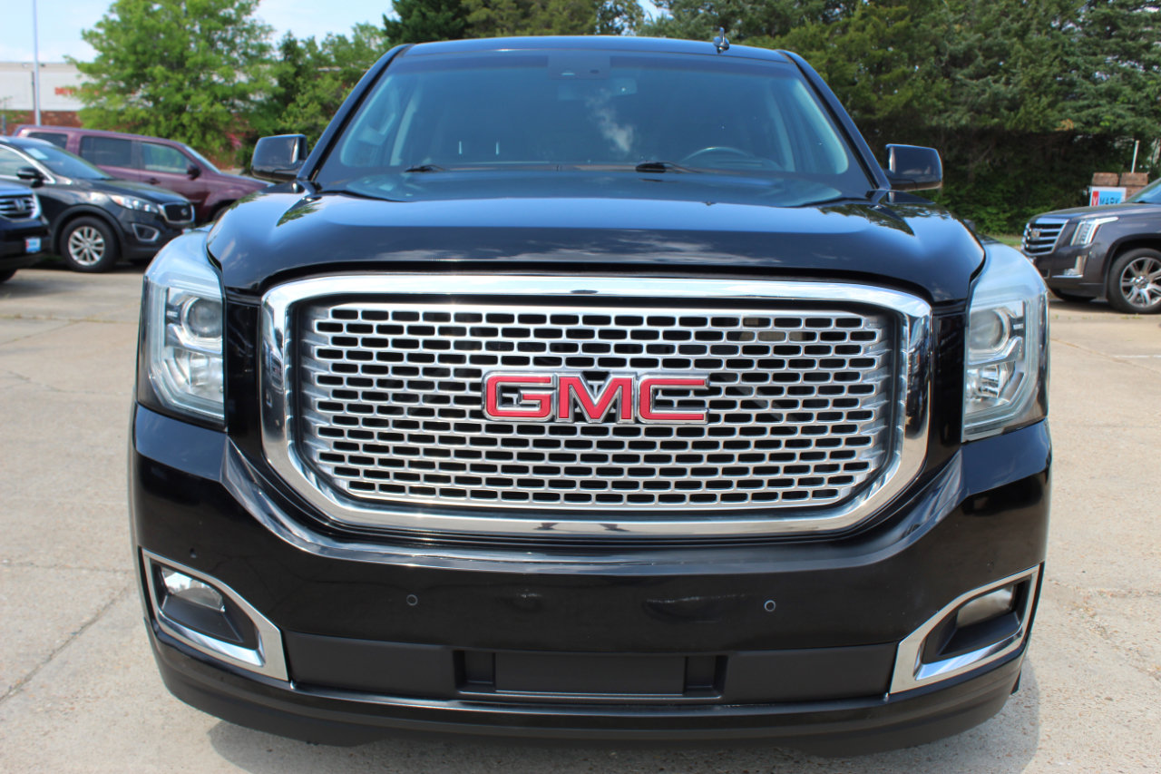 Used 2015 GMC Yukon XL Denali w/ Touring Package image 9