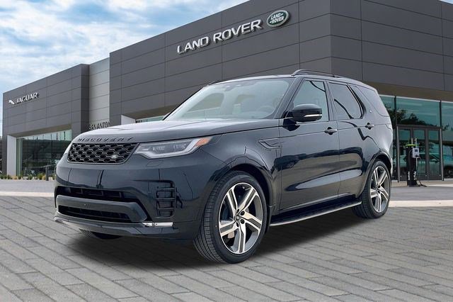 New 2026 Land Rover Discovery Dynamic SE image 1