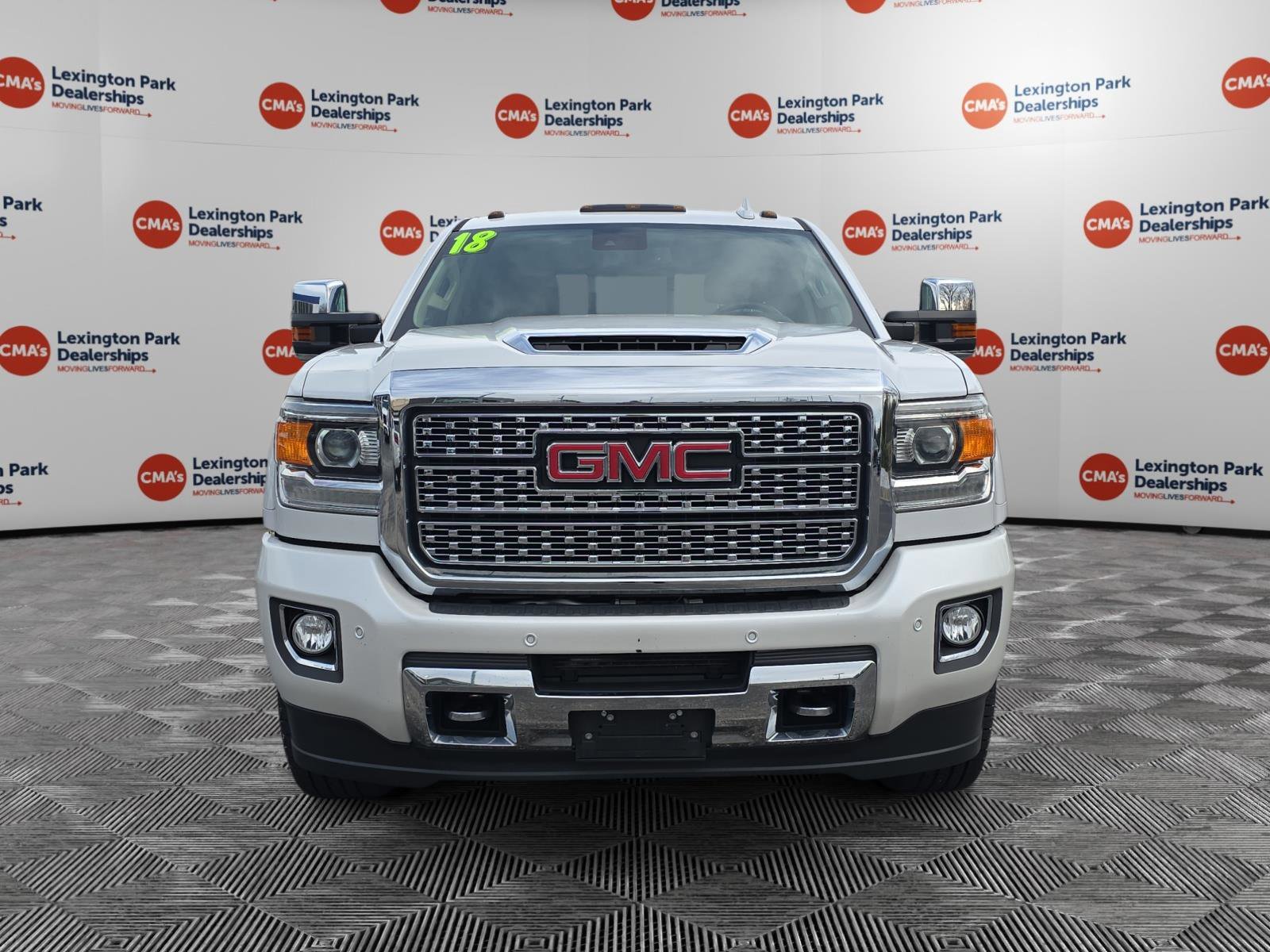 Used 2018 GMC Sierra 2500 Denali w/ Duramax Plus Package image 2