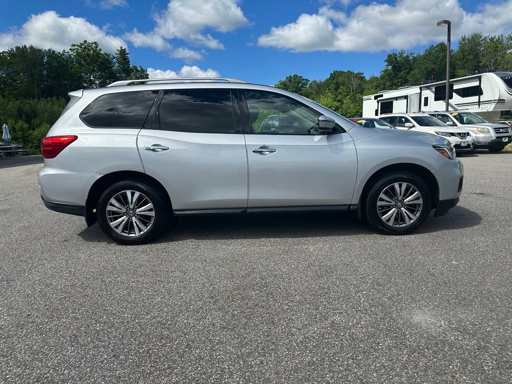 Used 2018 Nissan Pathfinder S AWD/4WD image 5