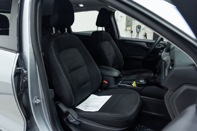 Used 2023 Ford Escape Active AWD/4WD image 25