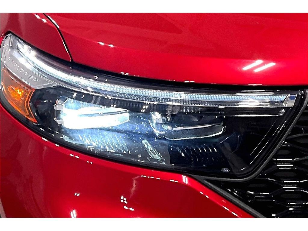 Used 2023 Ford Explorer ST image 30