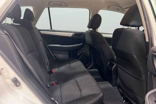 Used 2018 Subaru Outback 2.5i AWD/4WD image 18