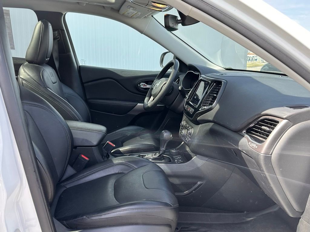 Used 2022 Jeep Cherokee Limited w/ Mopar Interior Package AWD/4WD image 22