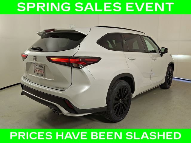 Certified 2024 Toyota Highlander XSE image 8