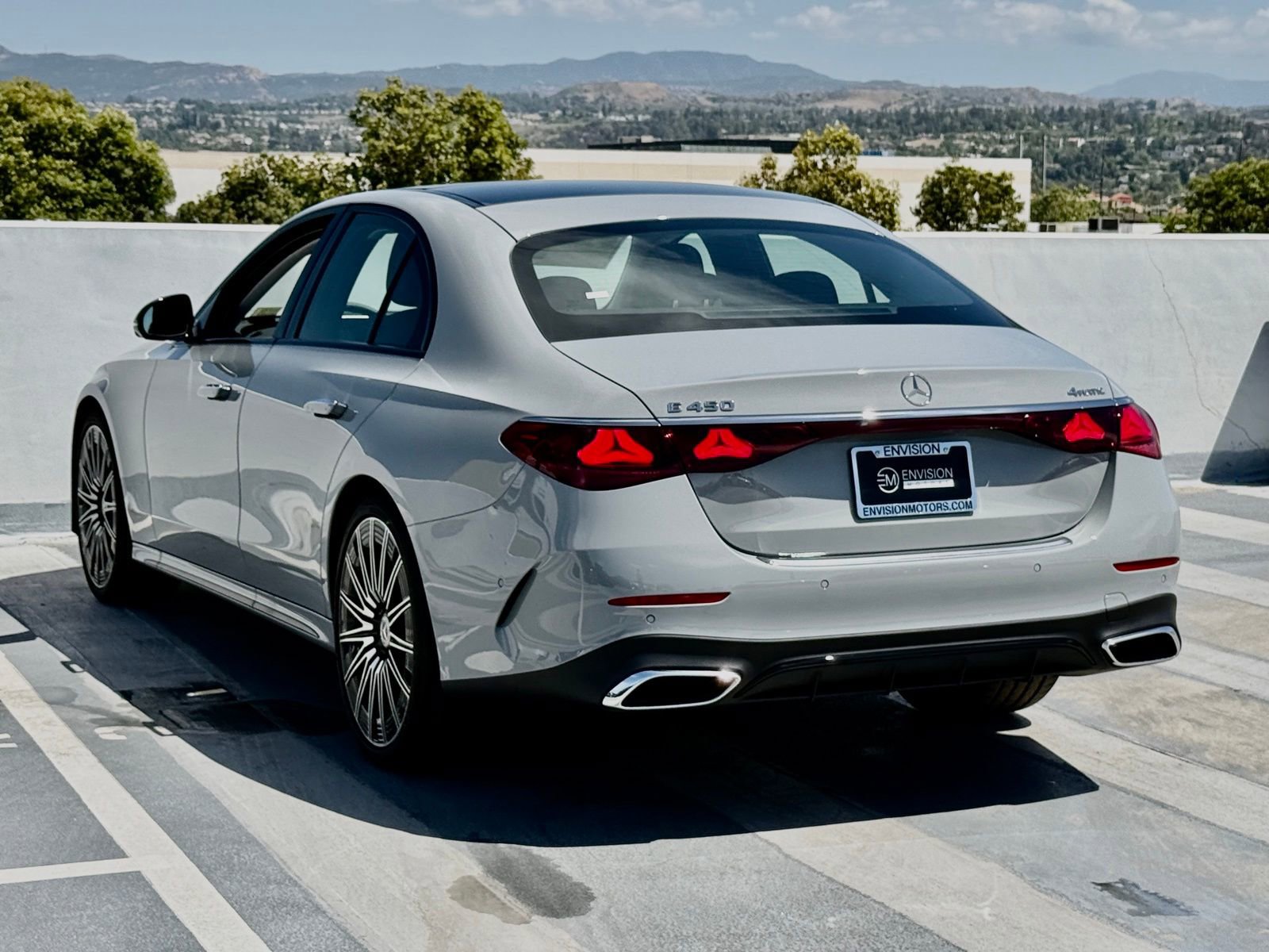 New 2026 Mercedes-Benz E 450 4MATIC Sedan image 9