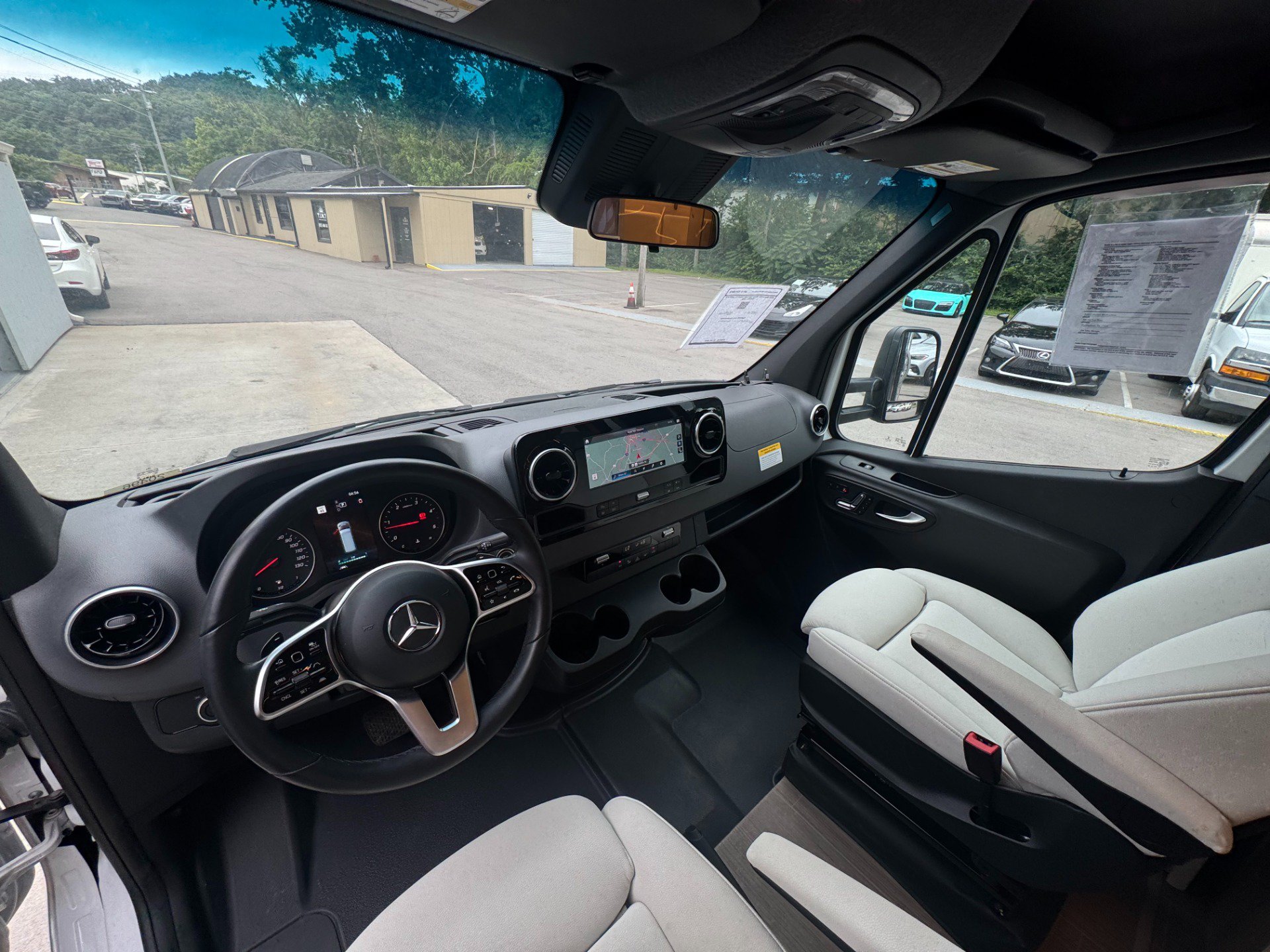 Used 2020 Mercedes-Benz Sprinter 3500 image 10