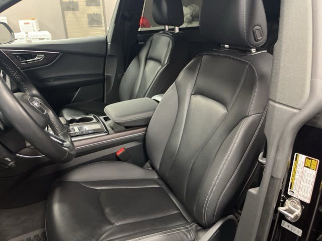 Used 2019 Audi Q8 Prestige image 21