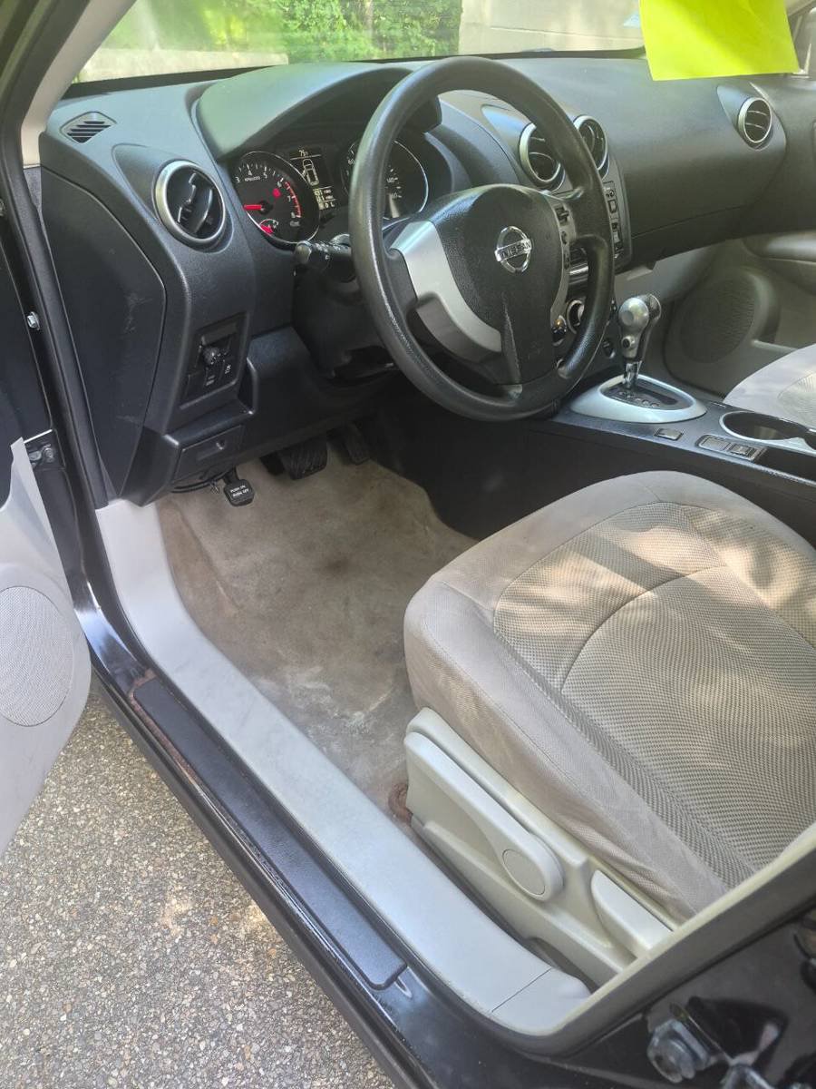 Used 2012 Nissan Rogue S AWD/4WD image 16