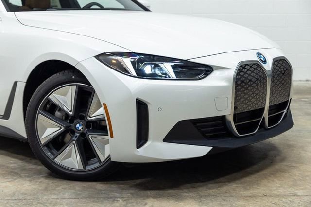 Used 2025 BMW i4 xDrive40i w/ Premium Package image 5