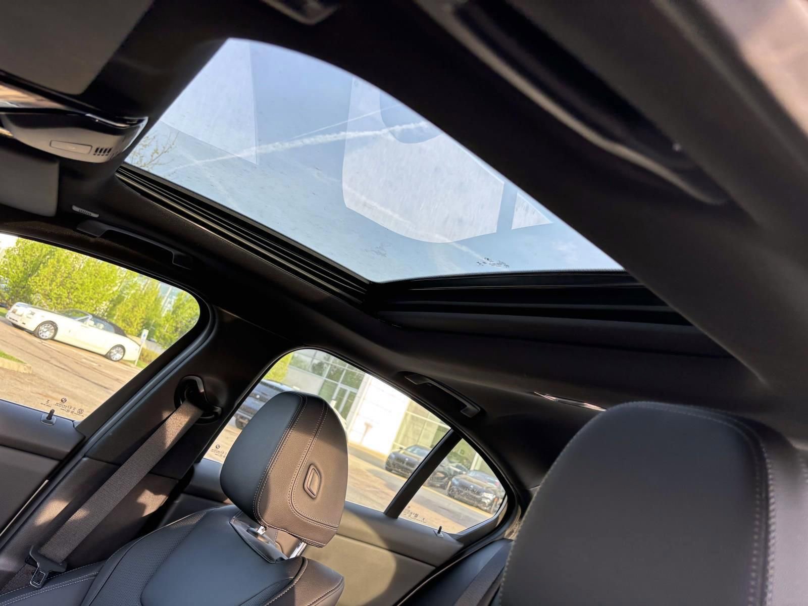 Used 2025 BMW 330i xDrive Sedan image 25