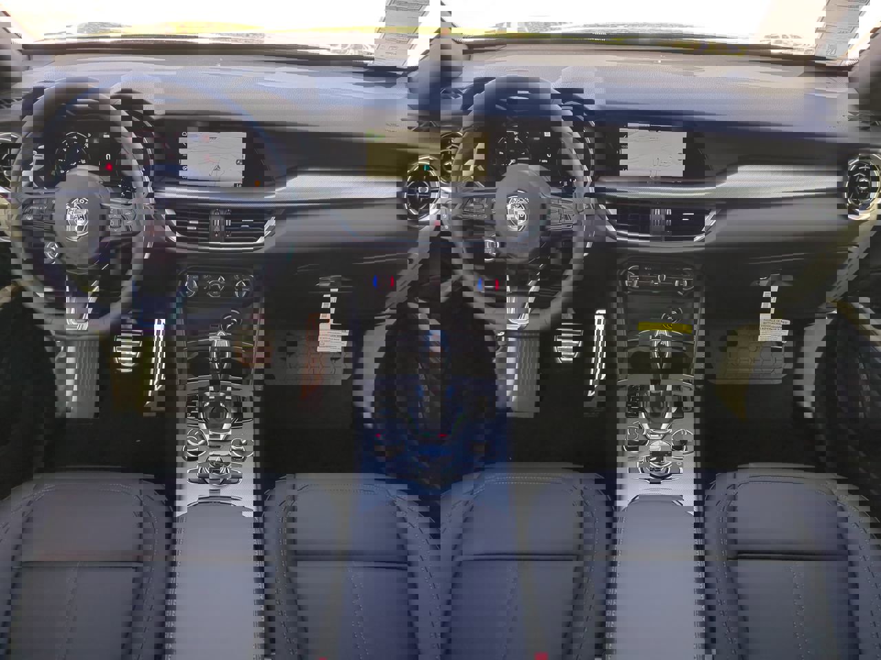 New 2025 Alfa Romeo Stelvio Sprint w/ Convenience Package image 14