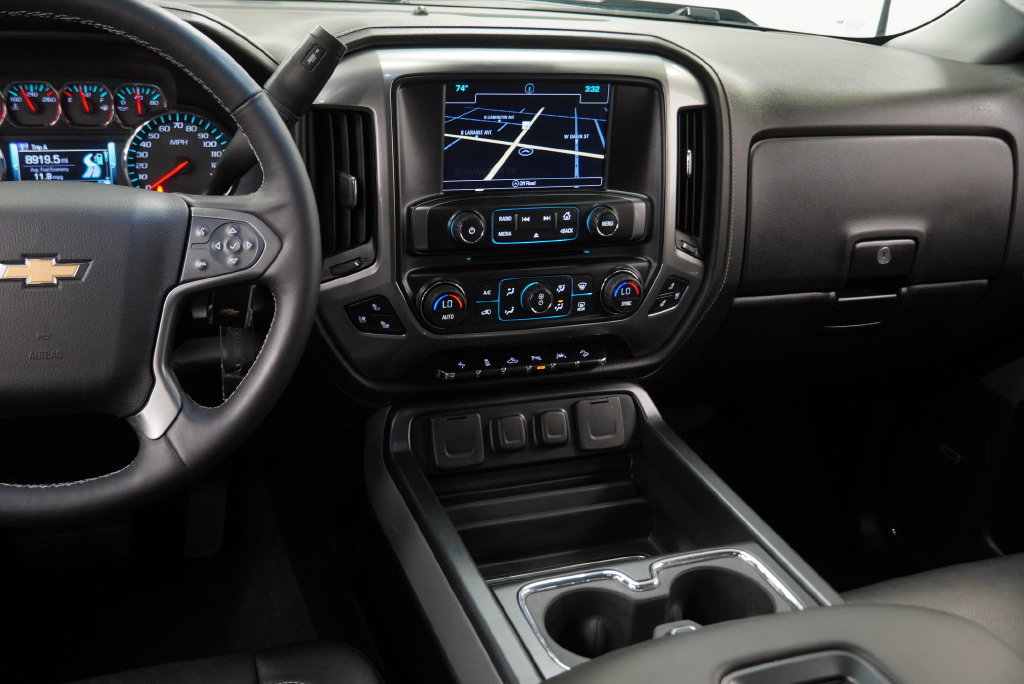 Used 2016 Chevrolet Silverado 1500 LTZ Z71 w/ LTZ Plus Package AWD/4WD image 21