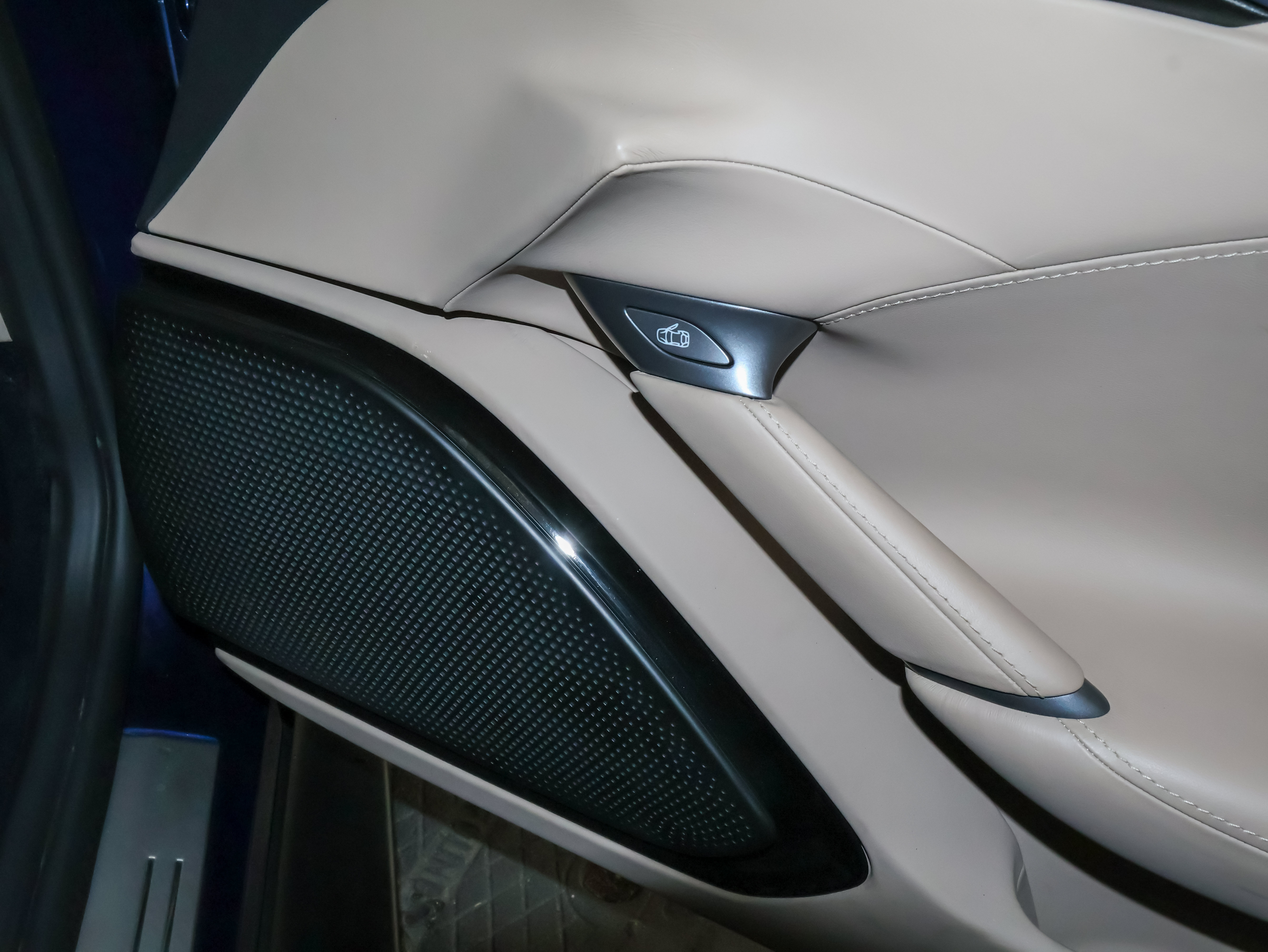 Used 2021 Ferrari Roma RWD image 51