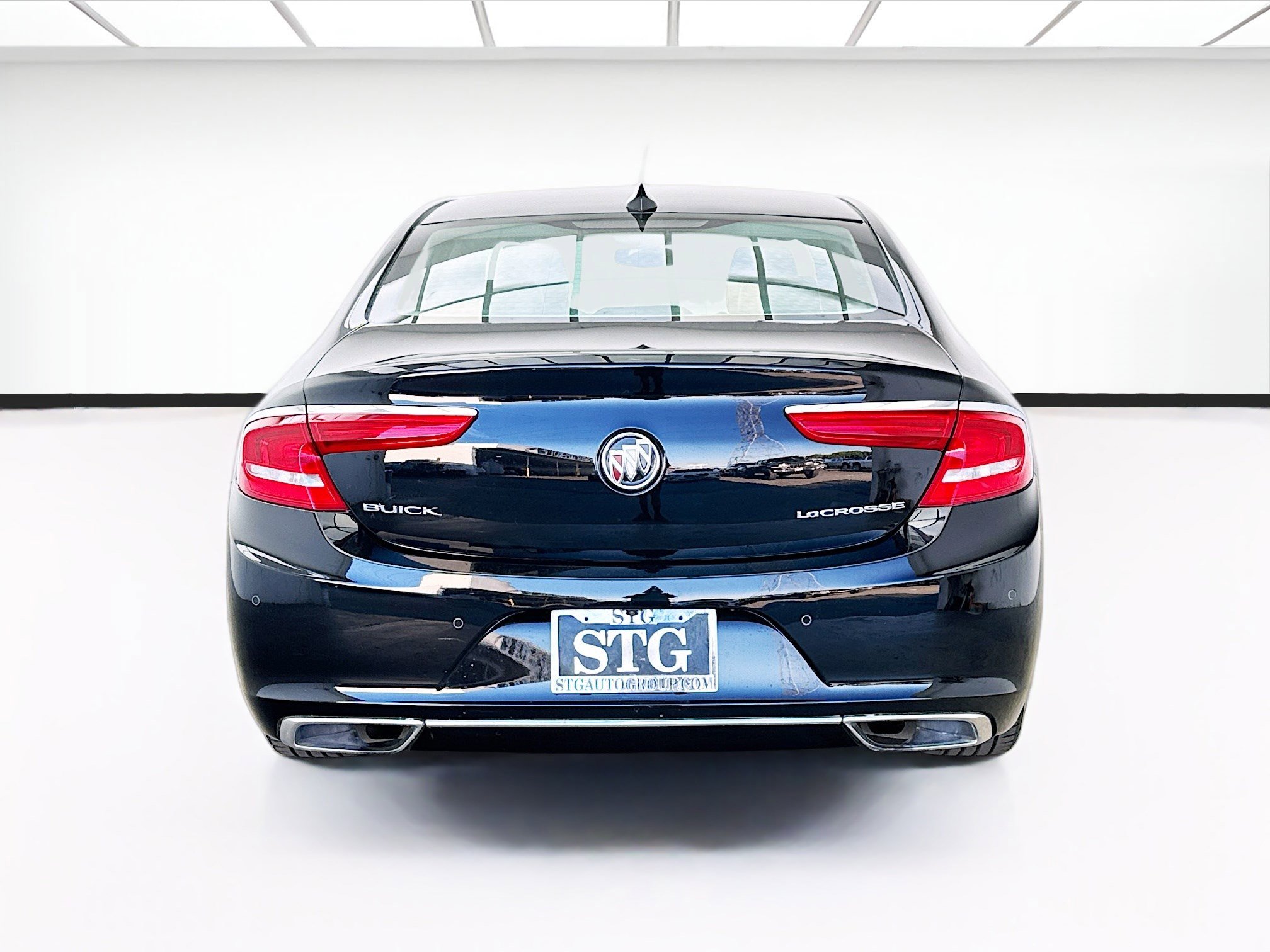 Used 2018 Buick LaCrosse Essence w/ Sights and Sounds Package FWD image 5
