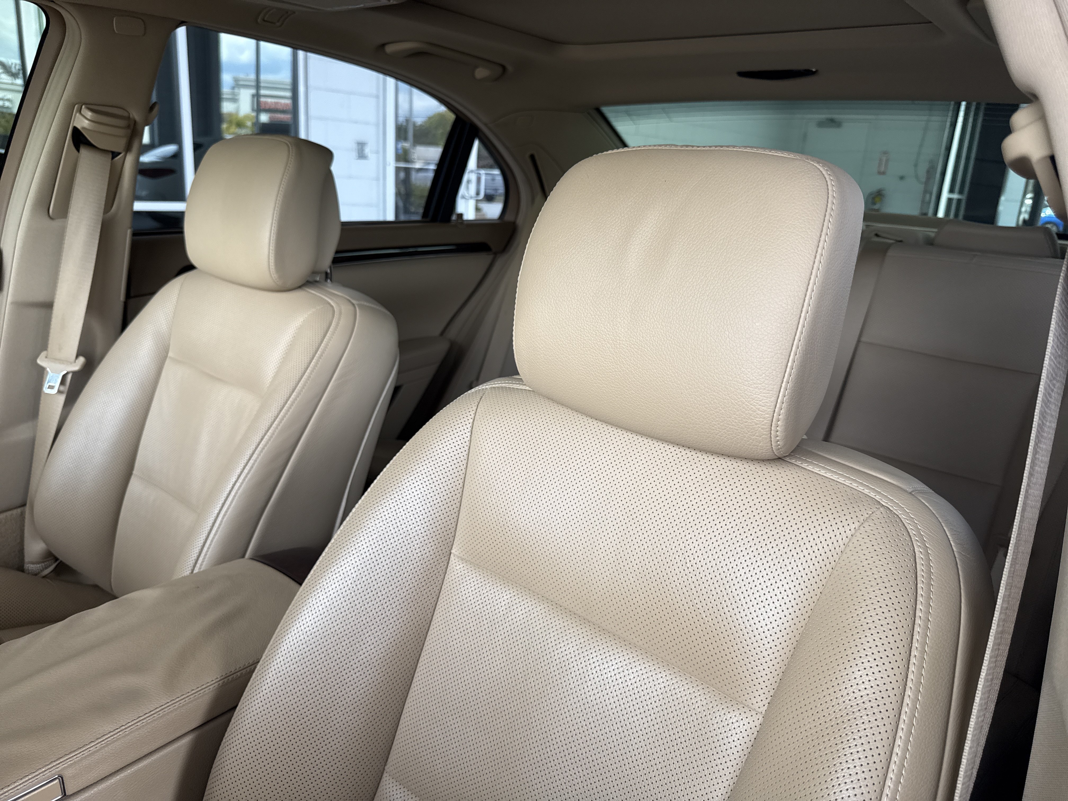 Used 2011 Mercedes-Benz S 550 image 24