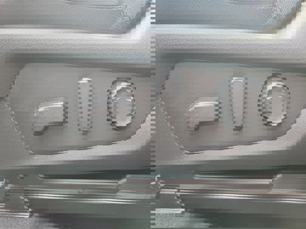 Certified 2025 Subaru Forester Premium image 25