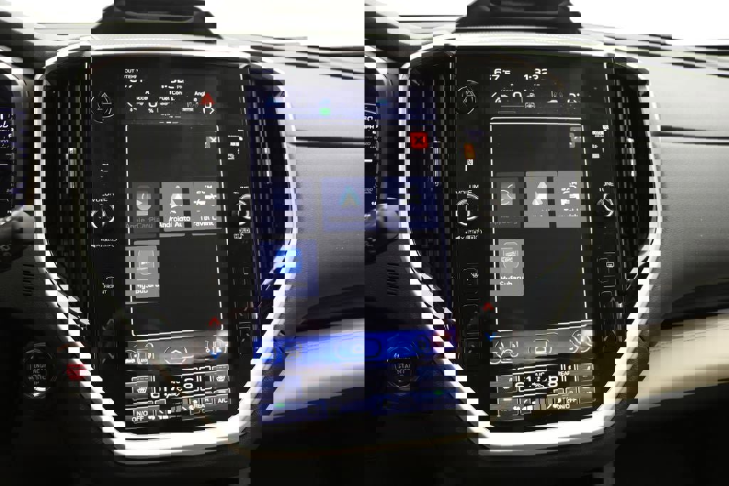 Used 2024 Subaru Ascent Limited image 22