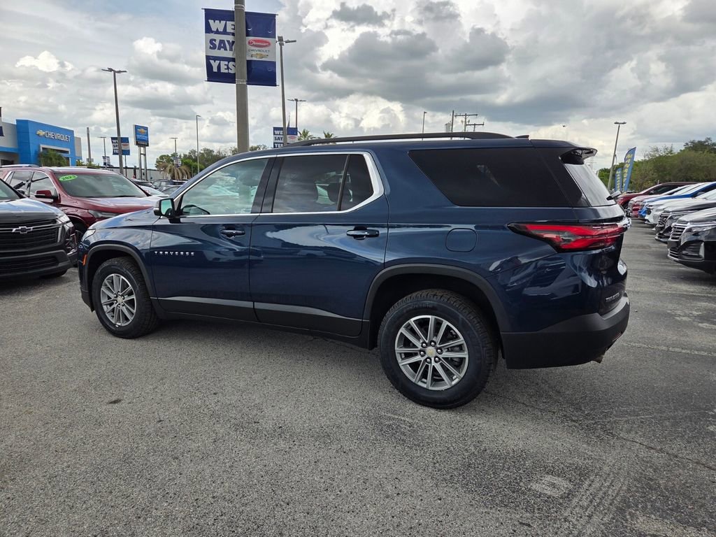 Certified 2023 Chevrolet Traverse LT FWD image 11