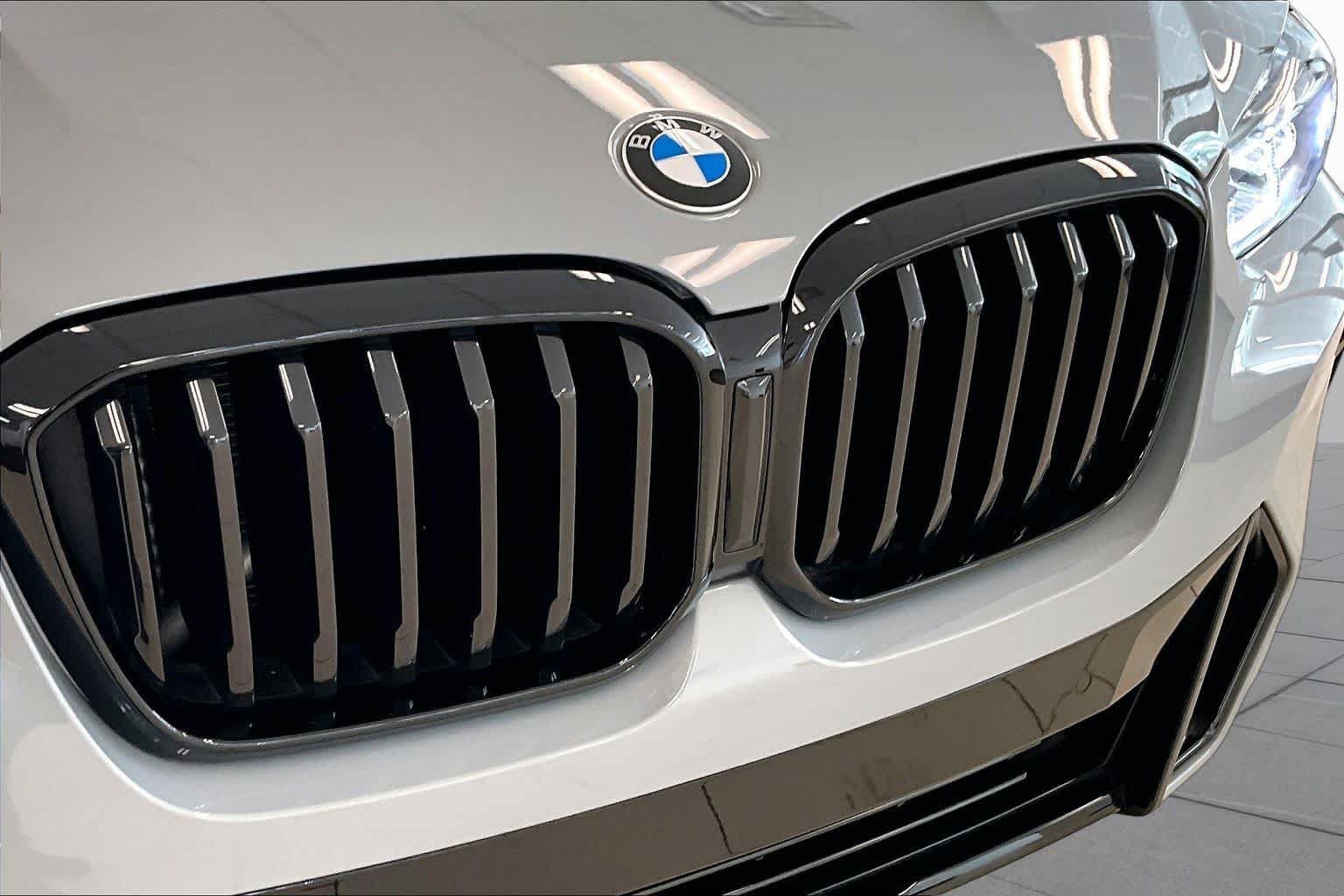 Used 2023 BMW X3 sDrive30i w/ M Sport Package RWD image 28