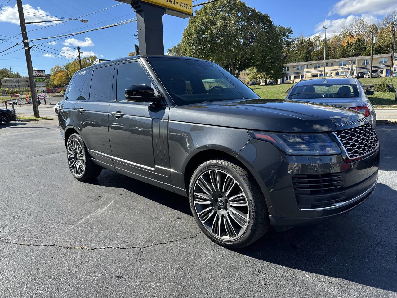 Used 2018 Land Rover Range Rover Autobiography image 8