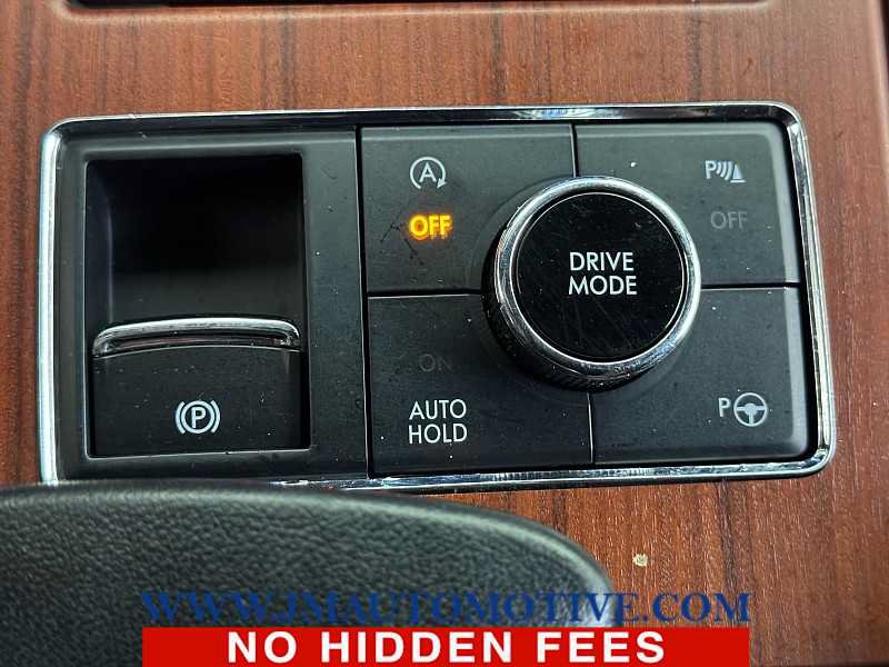 Used 2021 Lincoln Navigator Reserve AWD/4WD image 38