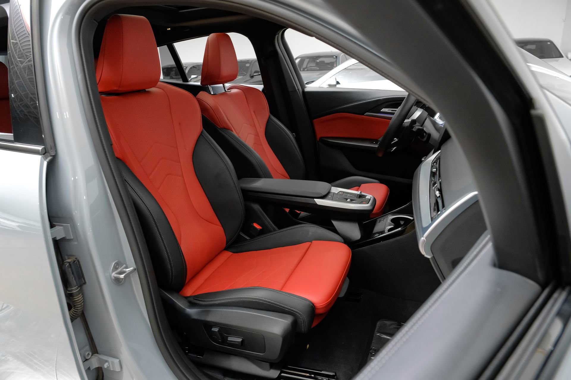 Used 2025 BMW X2 xDrive28i image 36