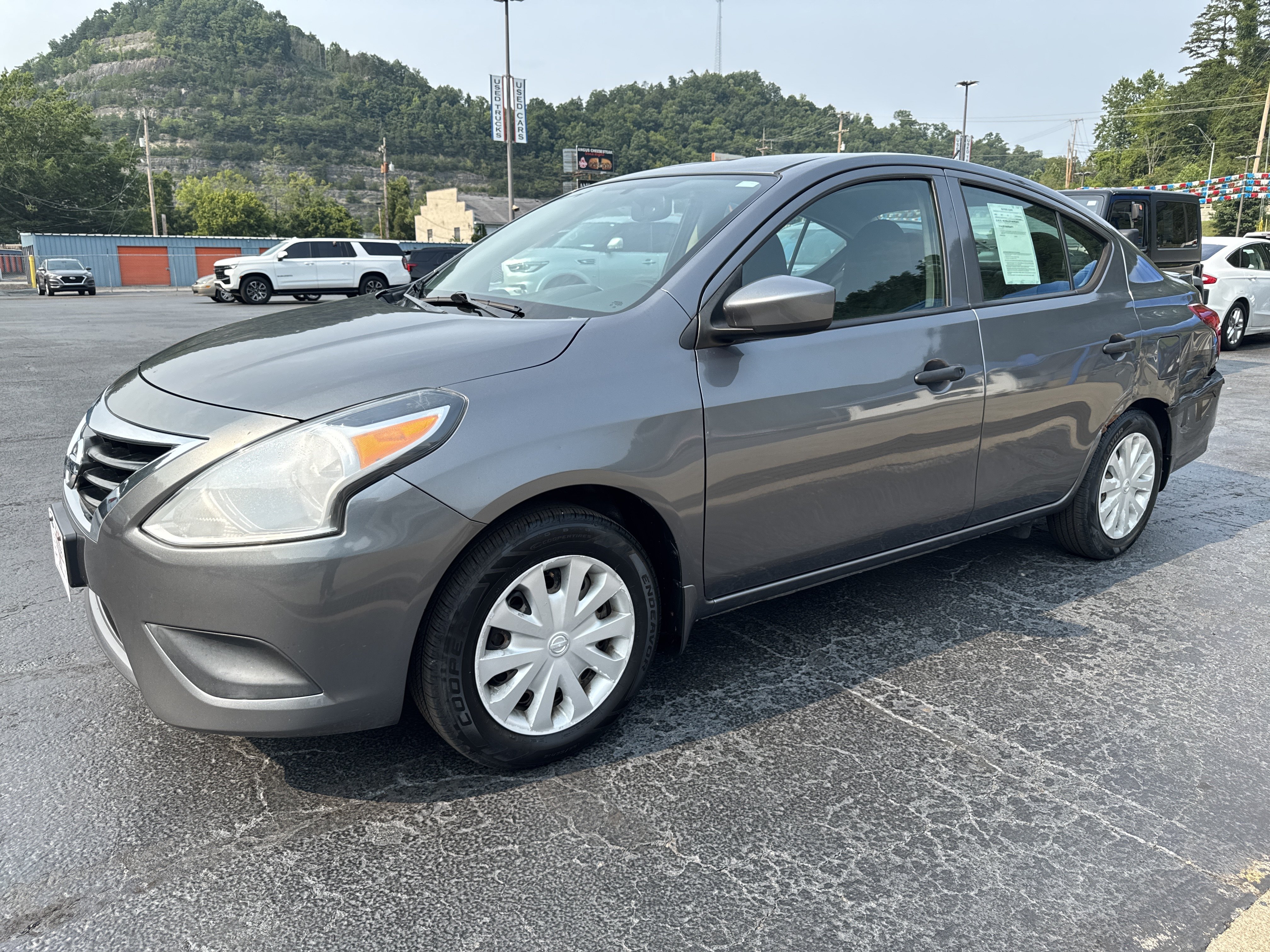 Used 2017 Nissan Versa S Plus FWD image 3