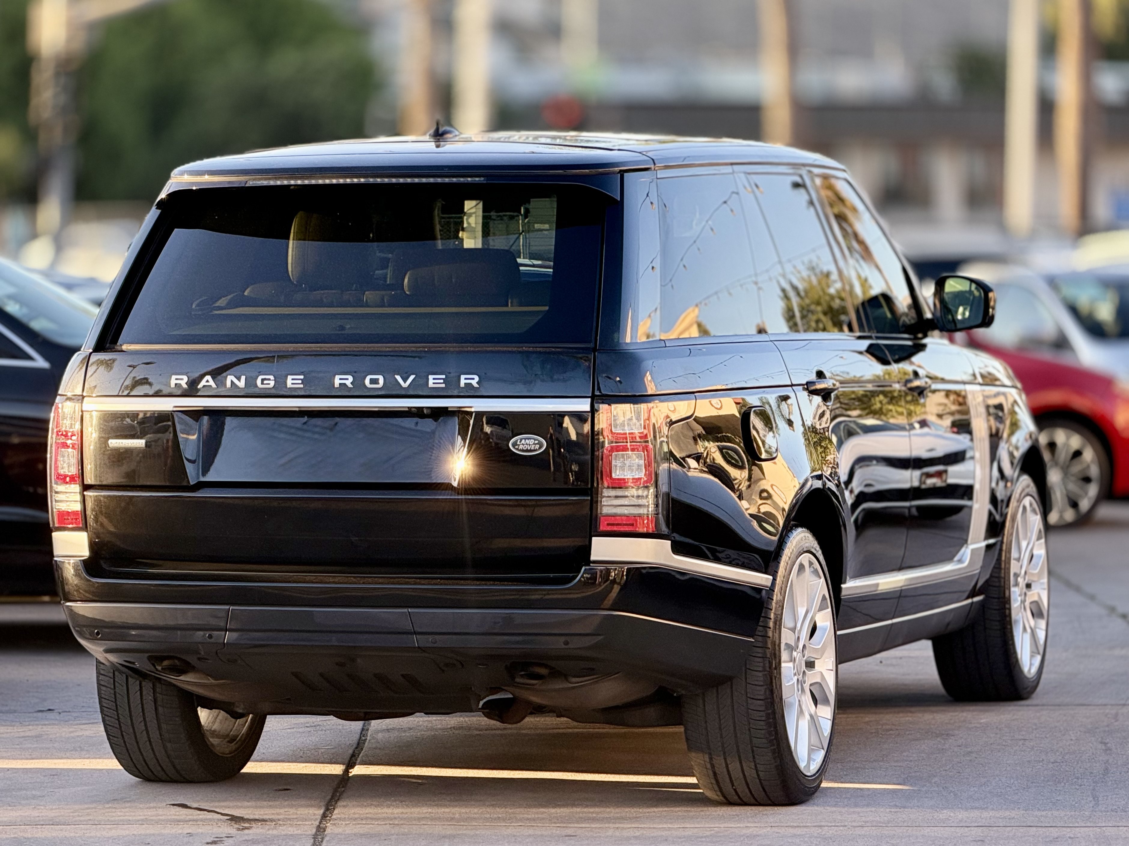 Used 2016 Land Rover Range Rover Supercharged AWD/4WD image 11