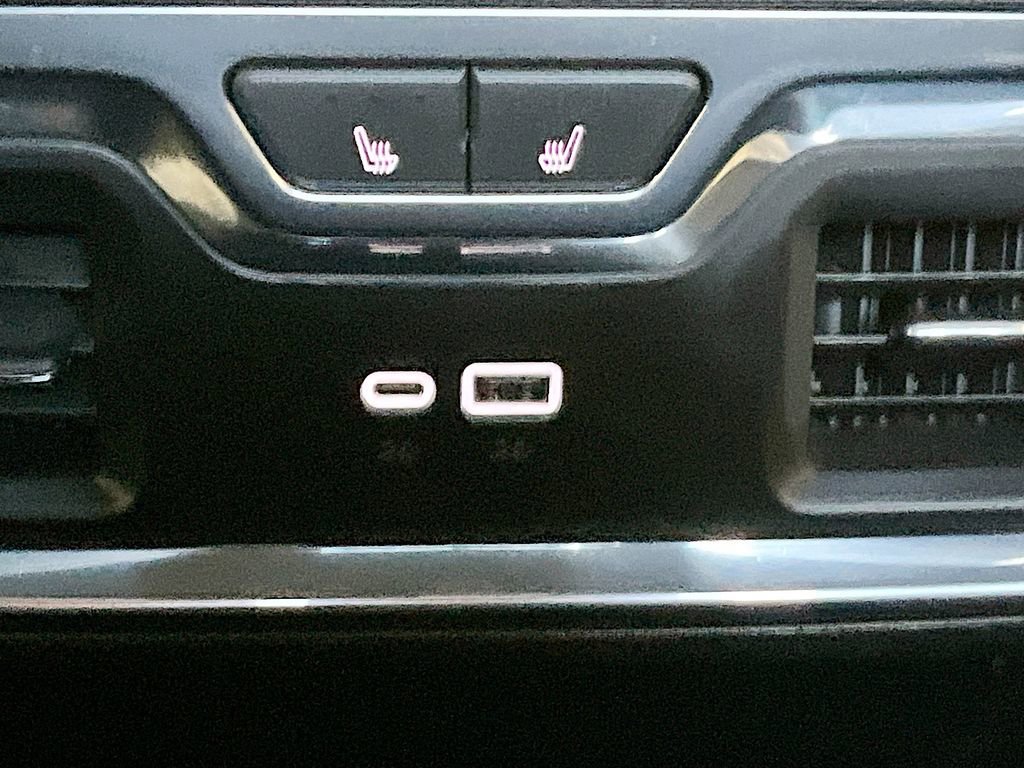 Used 2023 Chevrolet Silverado 1500 High Country w/ High Country Premium Package image 27