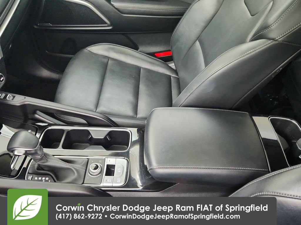Used 2025 Kia Telluride S AWD/4WD image 28