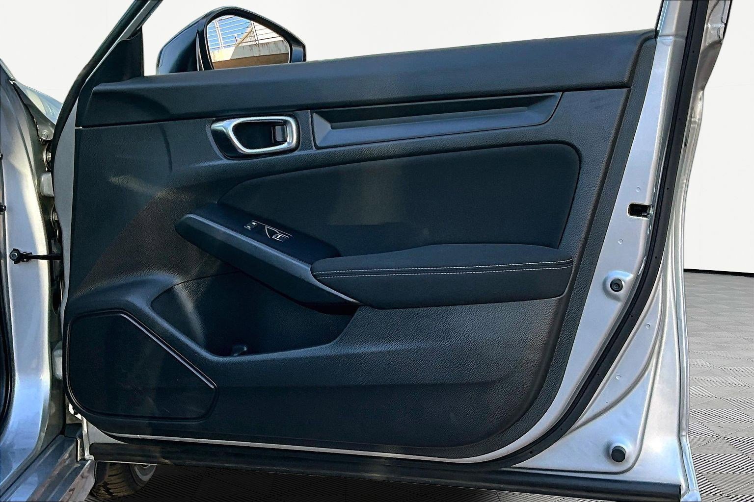 Used 2025 Honda Civic Sport image 26