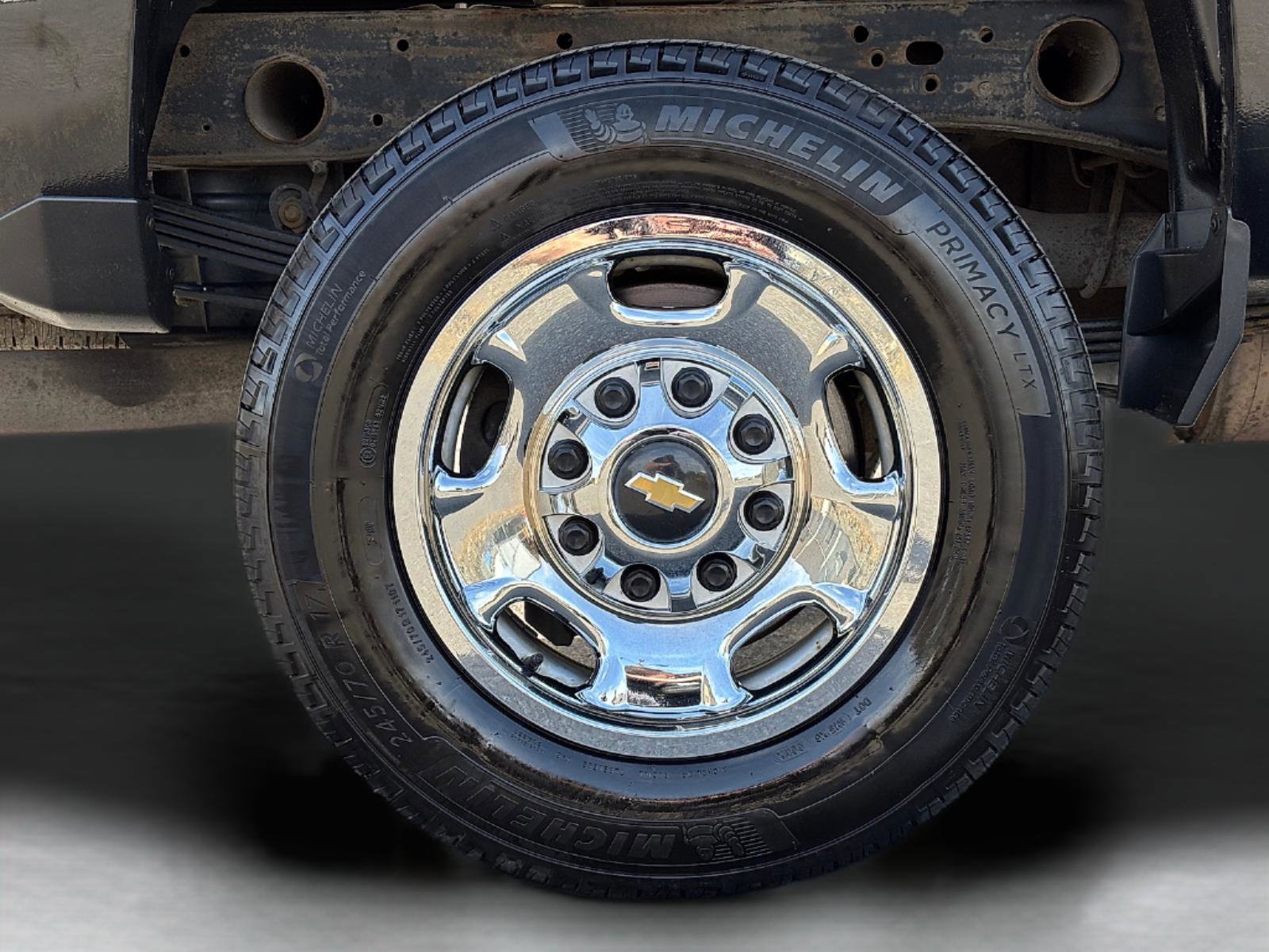 Used 2017 Chevrolet Silverado 2500 W/T AWD/4WD image 9