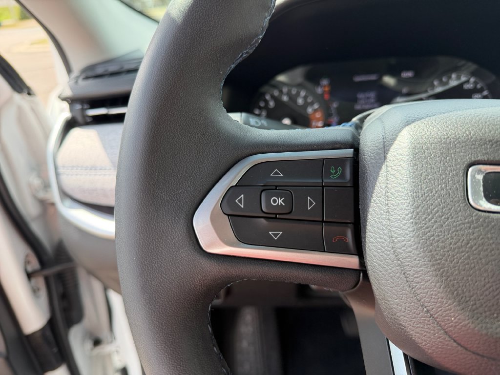 Used 2022 Jeep Compass Latitude AWD/4WD image 31