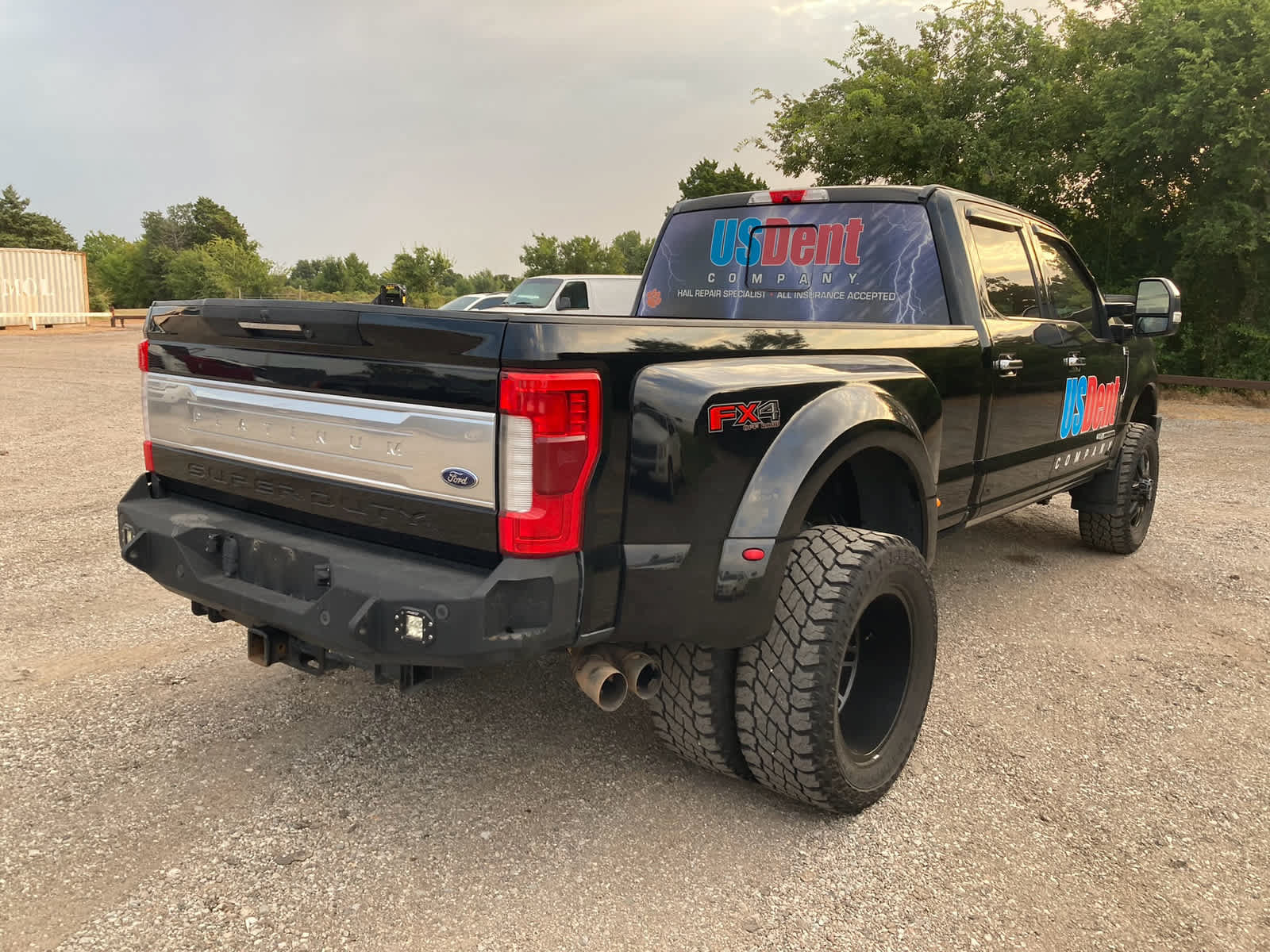 Used 2018 Ford F350 Platinum w/ Platinum Ultimate Package AWD/4WD image 7