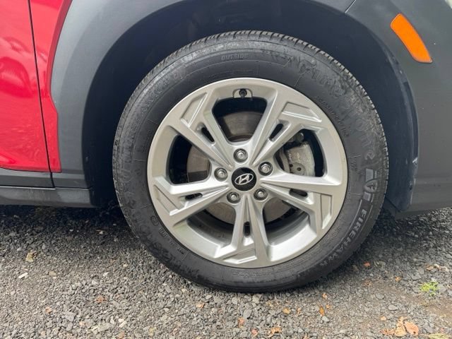 Used 2023 Hyundai Kona SEL AWD/4WD image 9