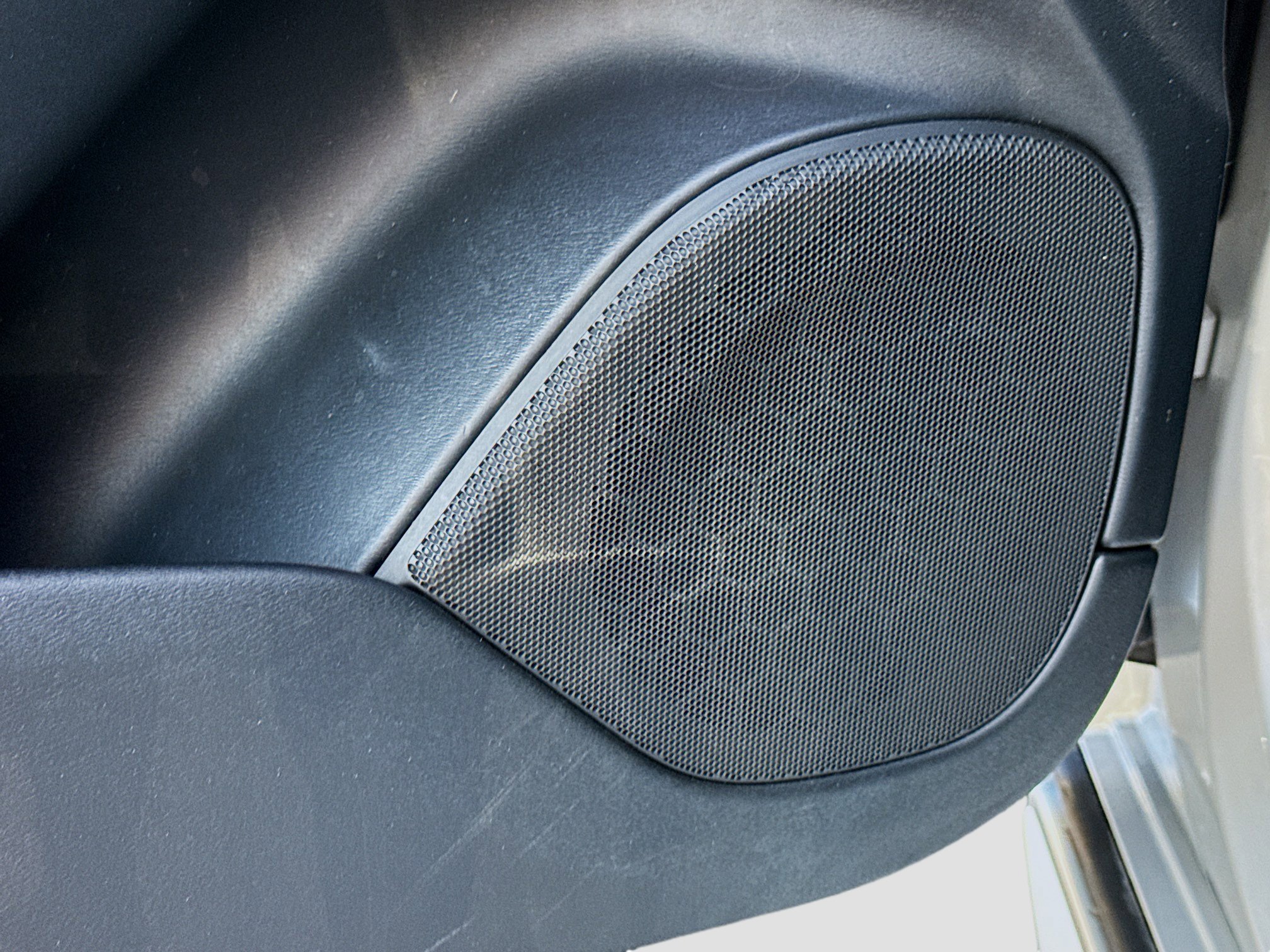 Used 2019 Volvo XC90 T6 Momentum w/ Protection Package Premier image 24