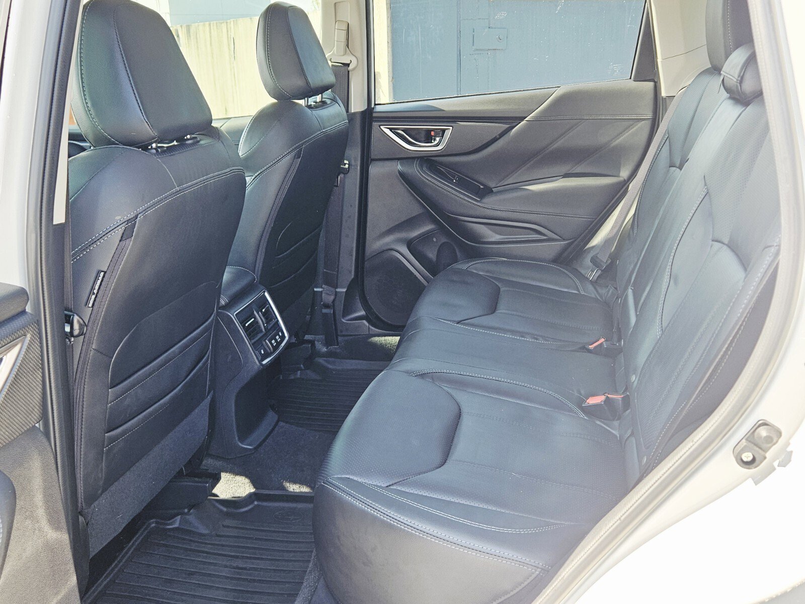 Used 2024 Subaru Forester Touring image 4