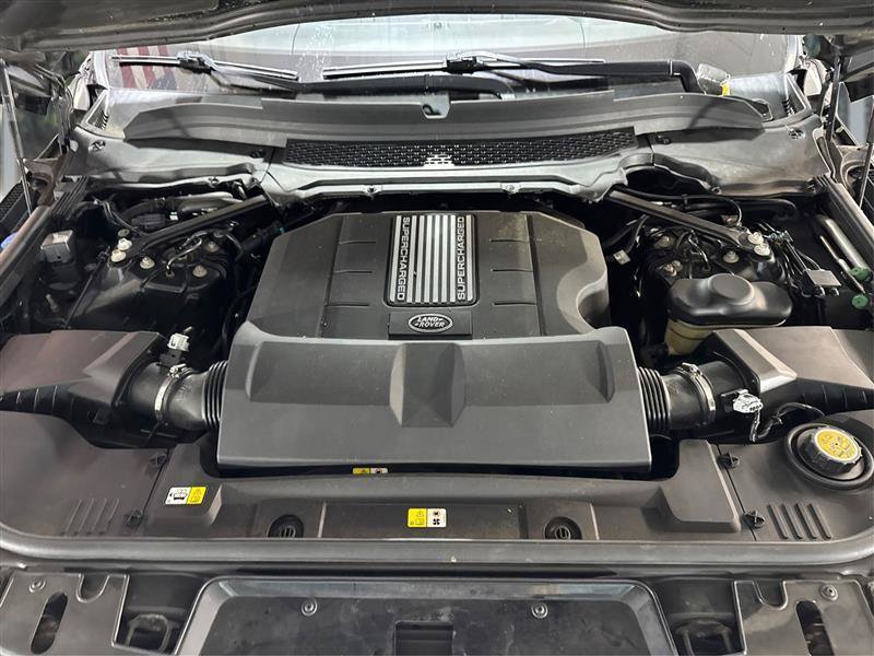 Used 2016 Land Rover Range Rover Sport Supercharged AWD/4WD image 23