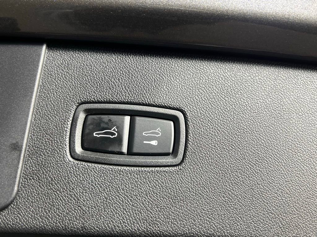 Certified 2023 Porsche Cayenne GTS image 18