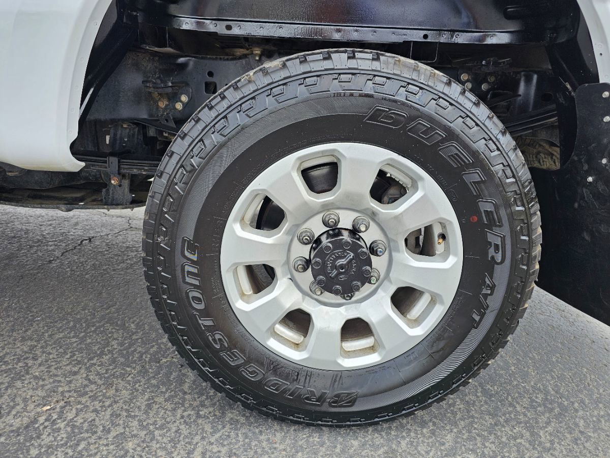 Used 2023 Ford F350 XLT w/ FX4 Off-Road Package image 19