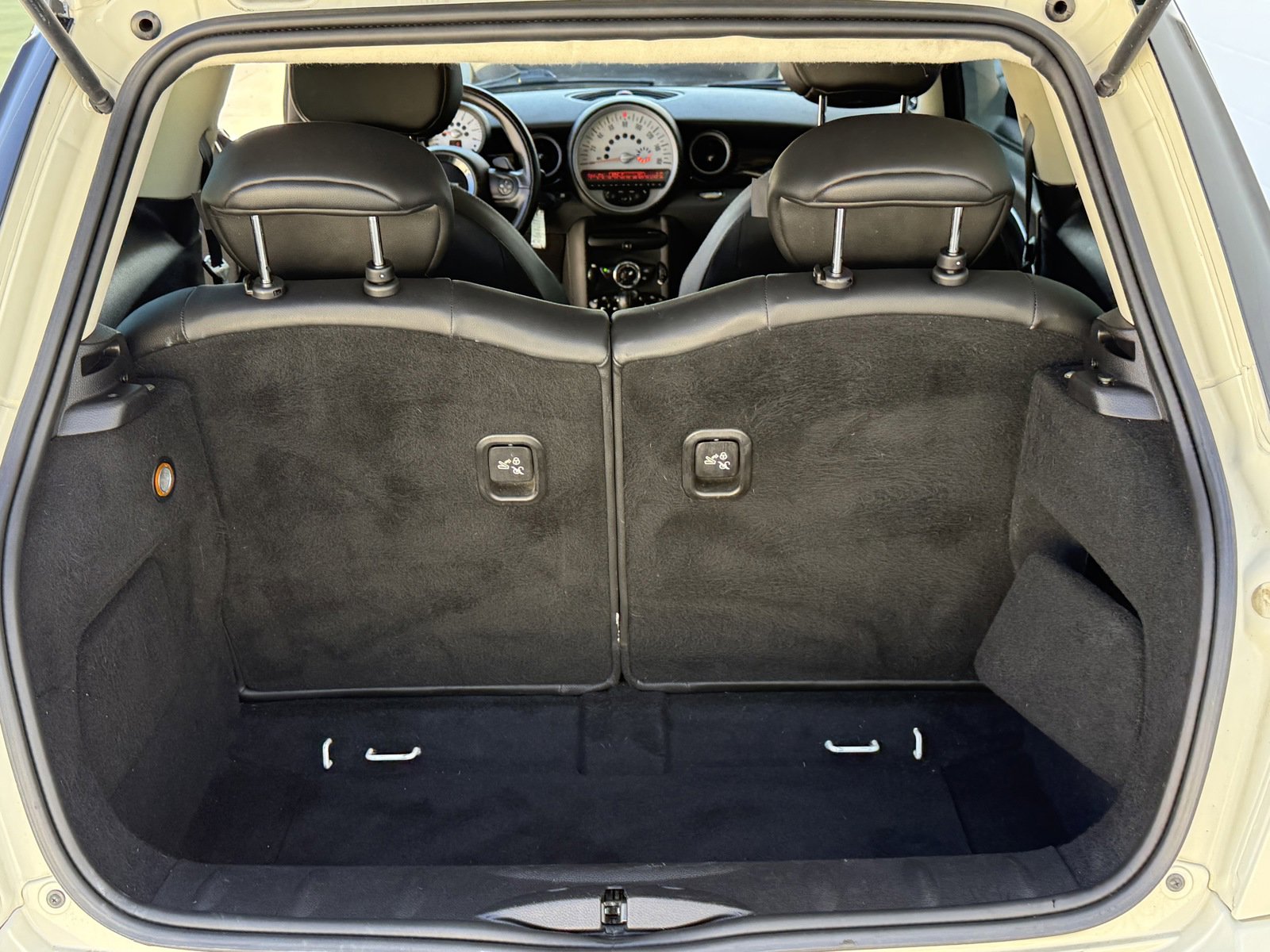 Used 2012 MINI Cooper S image 22