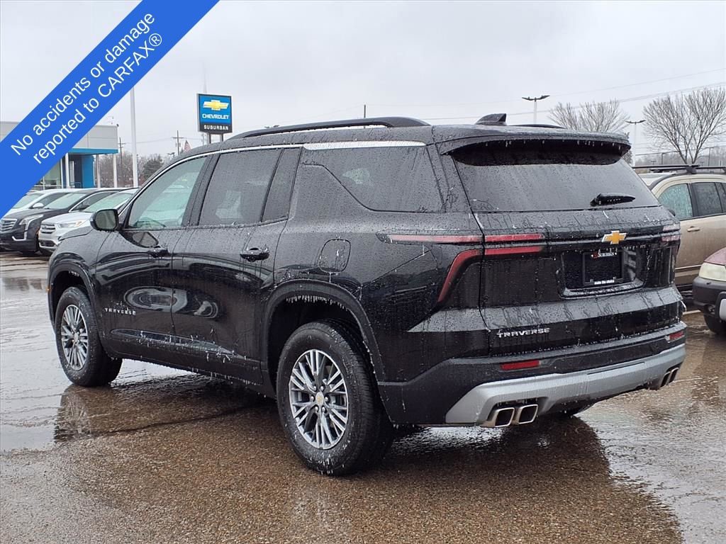 Used 2025 Chevrolet Traverse LT image 8