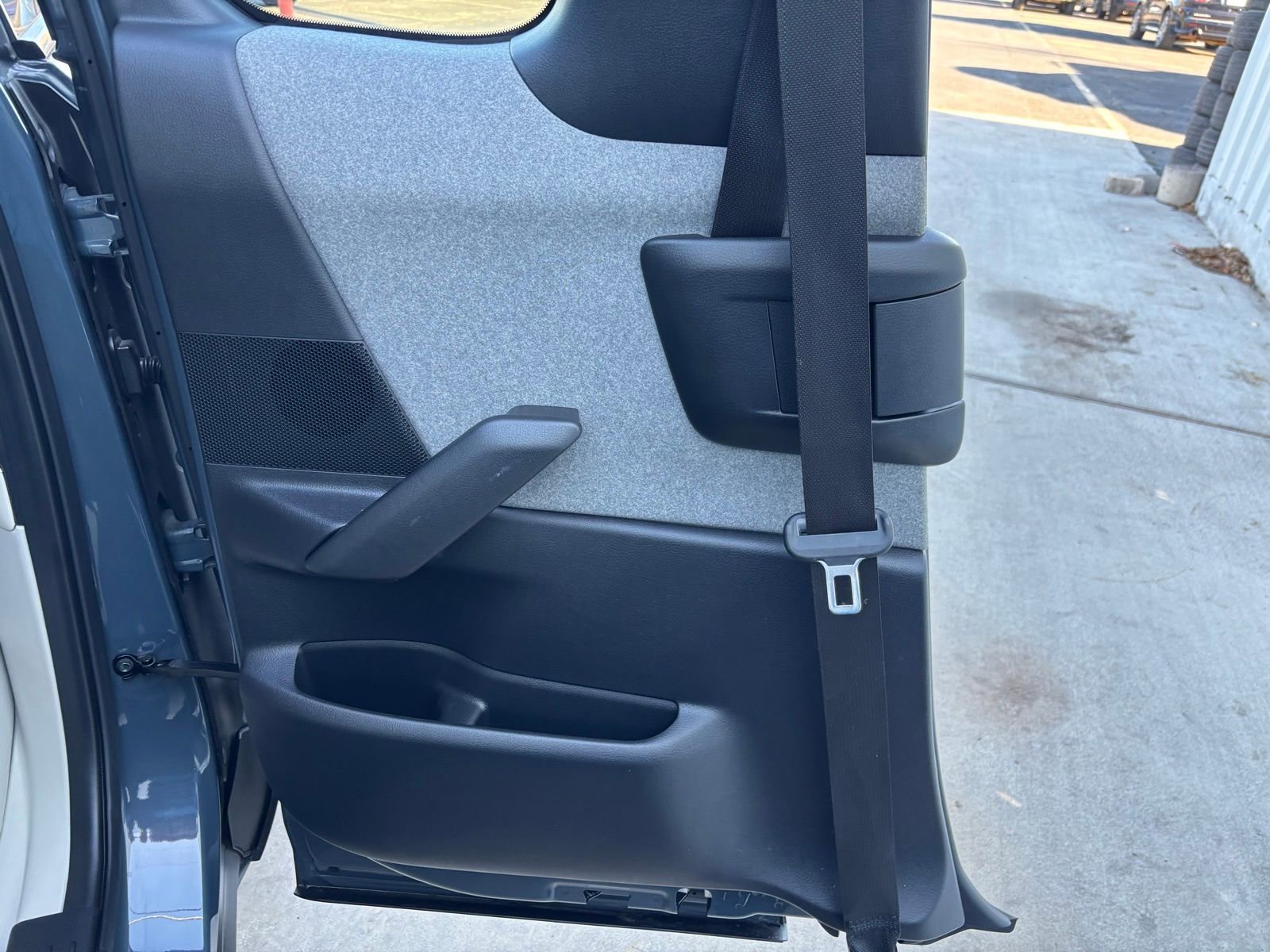 Used 2022 MAZDA MX-30 Electric w/ Premium Plus Pkg image 24